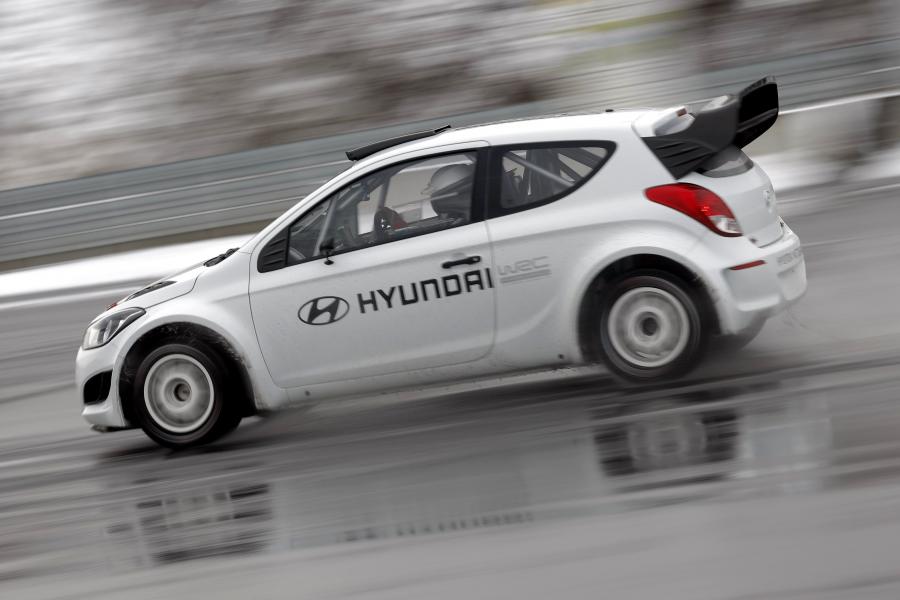  Hyundai i20 WRC 2012 года  (фото 36 из 72)